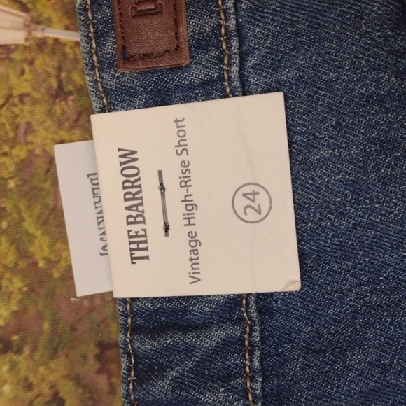 Blank NYC The Barrow Vintage High Rise Shorts Size 24 - Picture 4 of 5